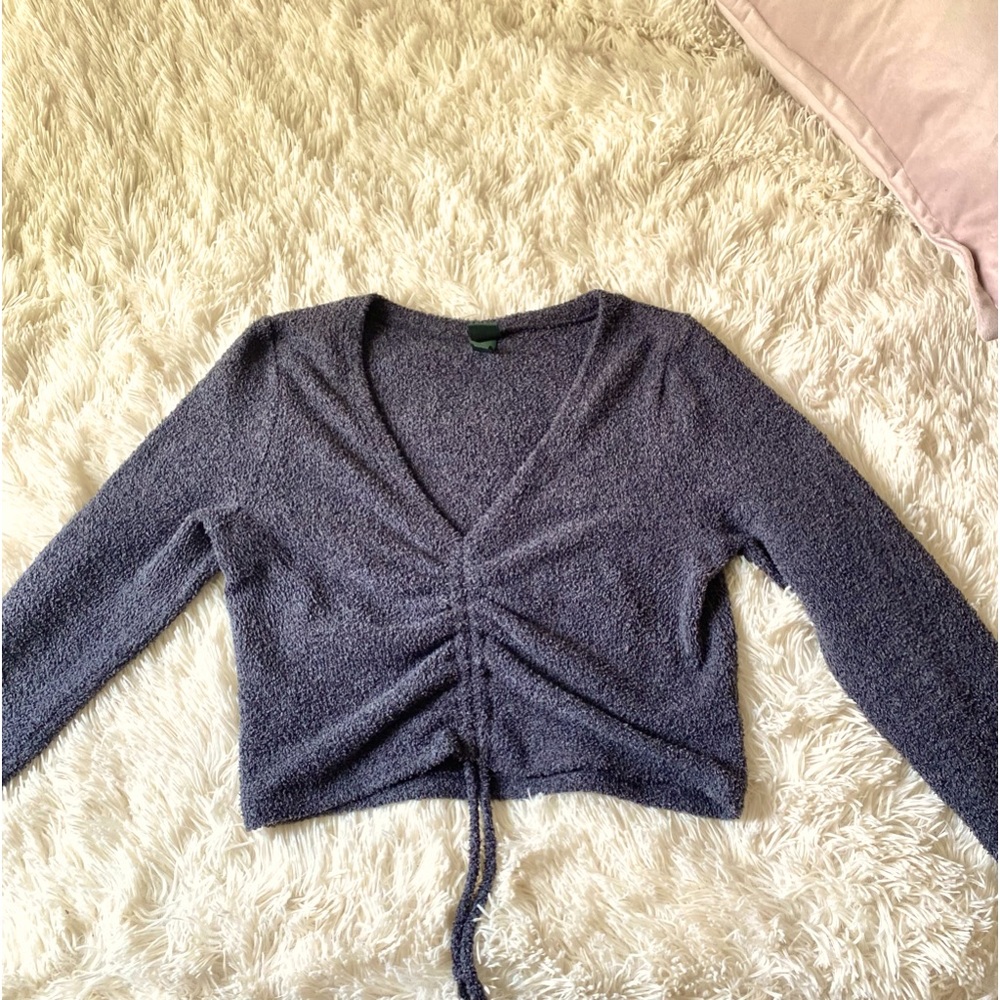 Wildfable Medium Sized Crop-top color dark gray